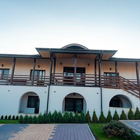Hotel Tango Margo Valea Lupului  Exterior foto