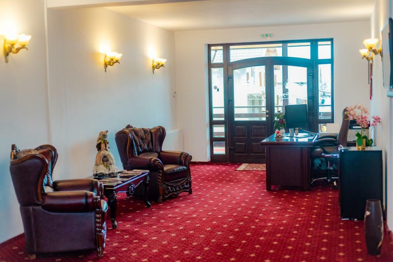 Hotel Tango Margo Valea Lupului  Exterior foto